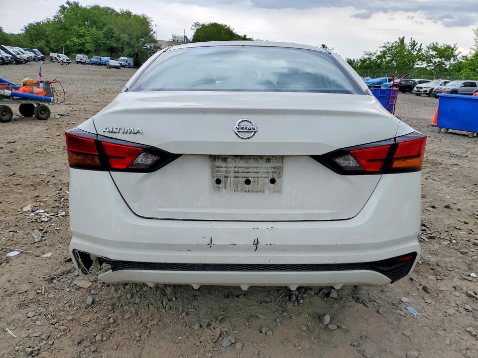 2021 NISSAN ALTIMA S — Фото 6 из 13