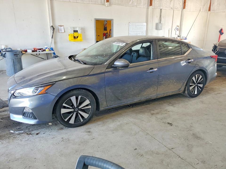 2021 NISSAN ALTIMA SV