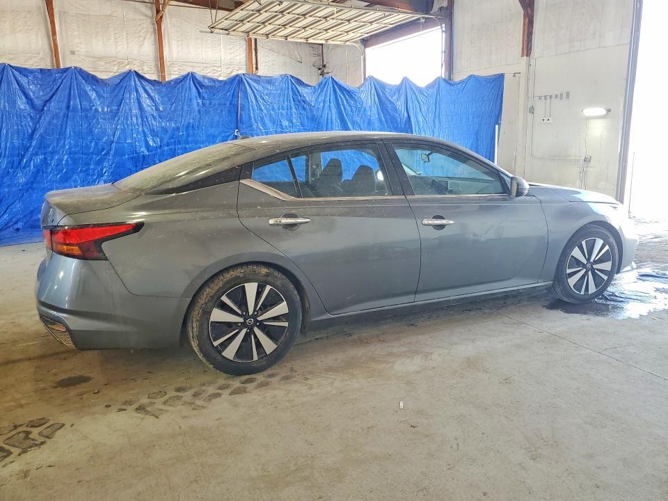 2021 NISSAN ALTIMA SV — Фото 3 из 12