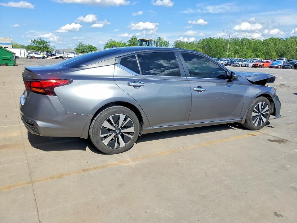 2021 NISSAN ALTIMA — Фото 3 из 13