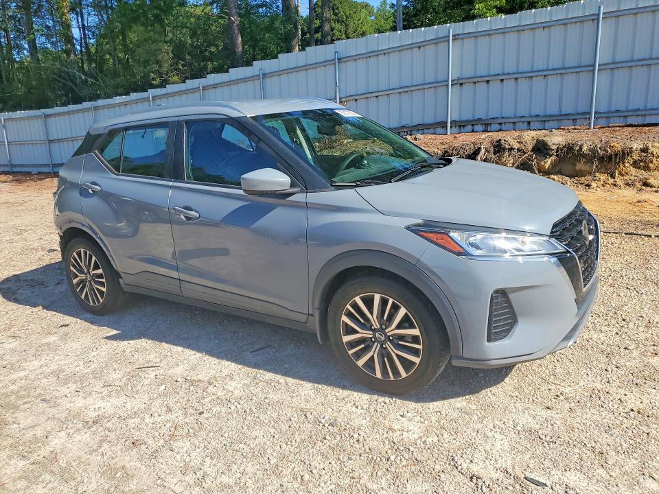 2021 NISSAN KICKS SV — Фото 4 из 13