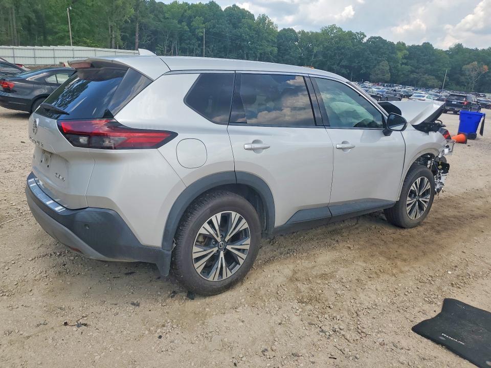 2021 NISSAN ROGUE SV — Фото 3 из 12