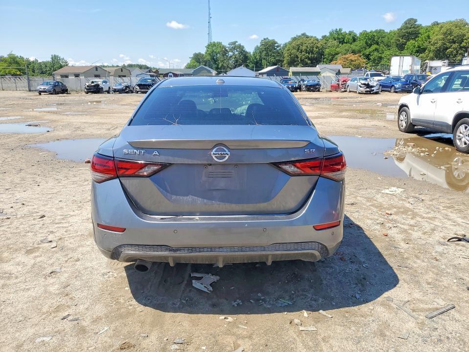 2021 NISSAN SENTRA SR — Фото 6 из 12