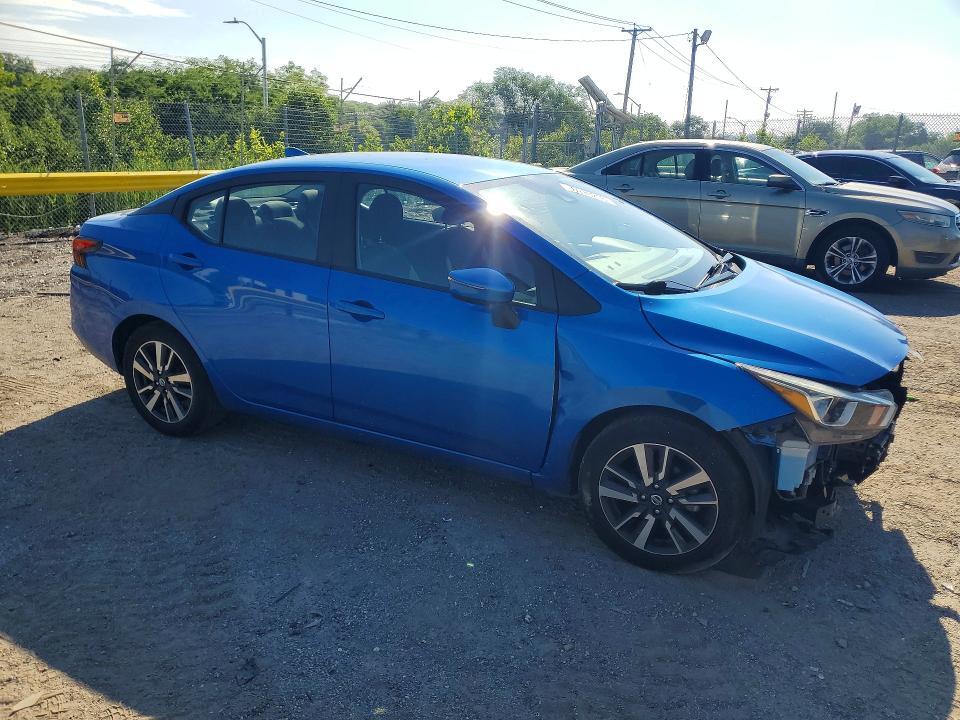 2021 NISSAN VERSA SV — Фото 4 из 12