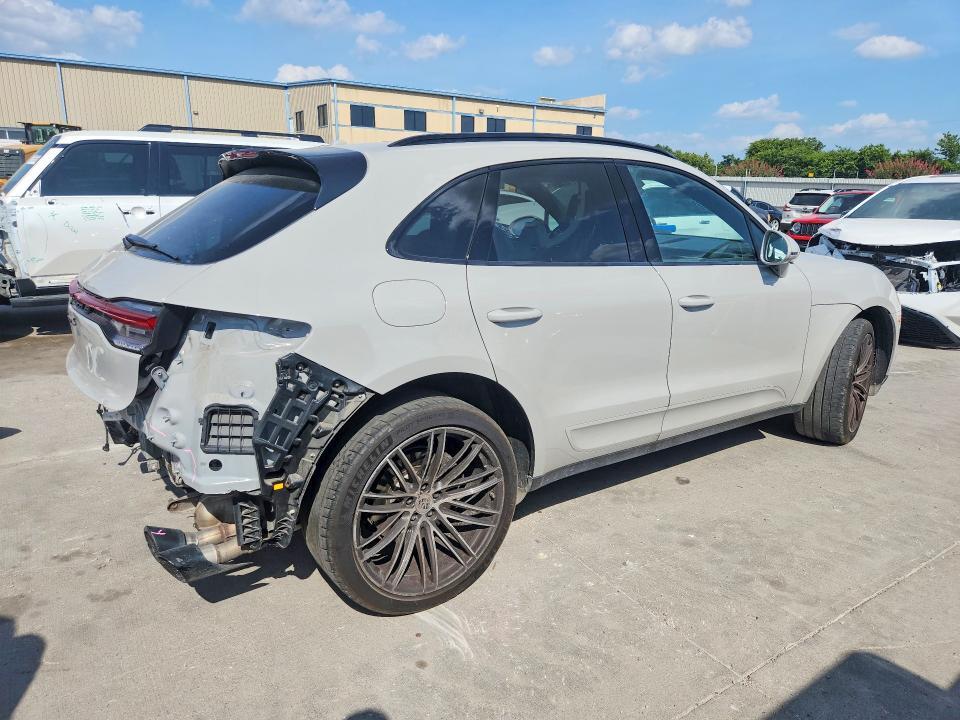 2021 PORSCHE MACAN S — Фото 3 из 13