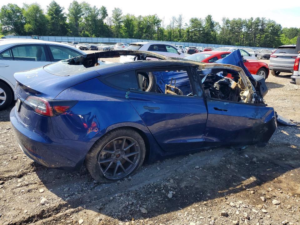 2021 TESLA MODEL 3 — Фото 3 из 12