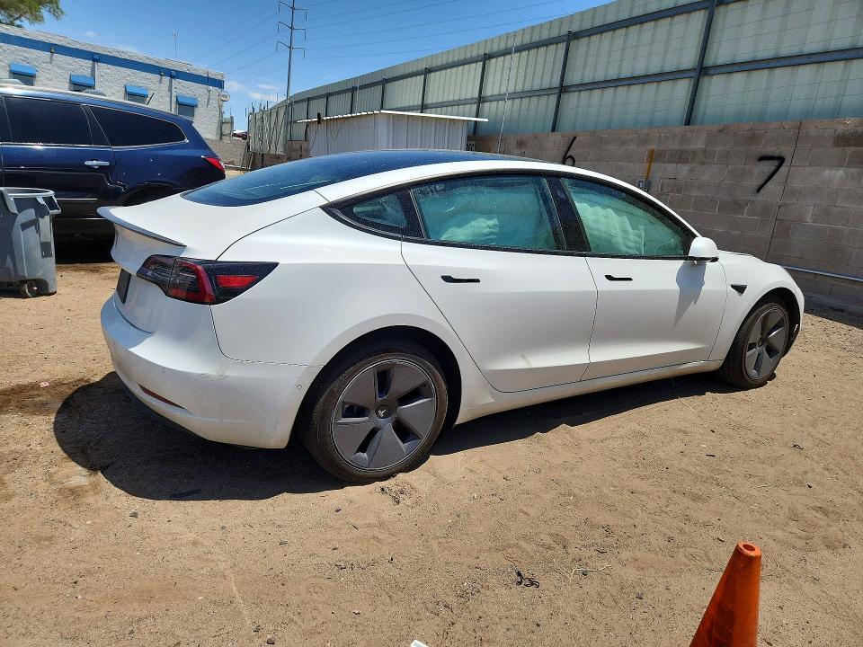 2021 TESLA MODEL 3 — Фото 3 из 12