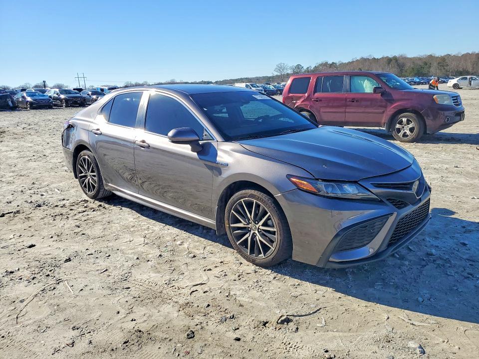 2021 TOYOTA CAMRY SE — Фото 4 из 12