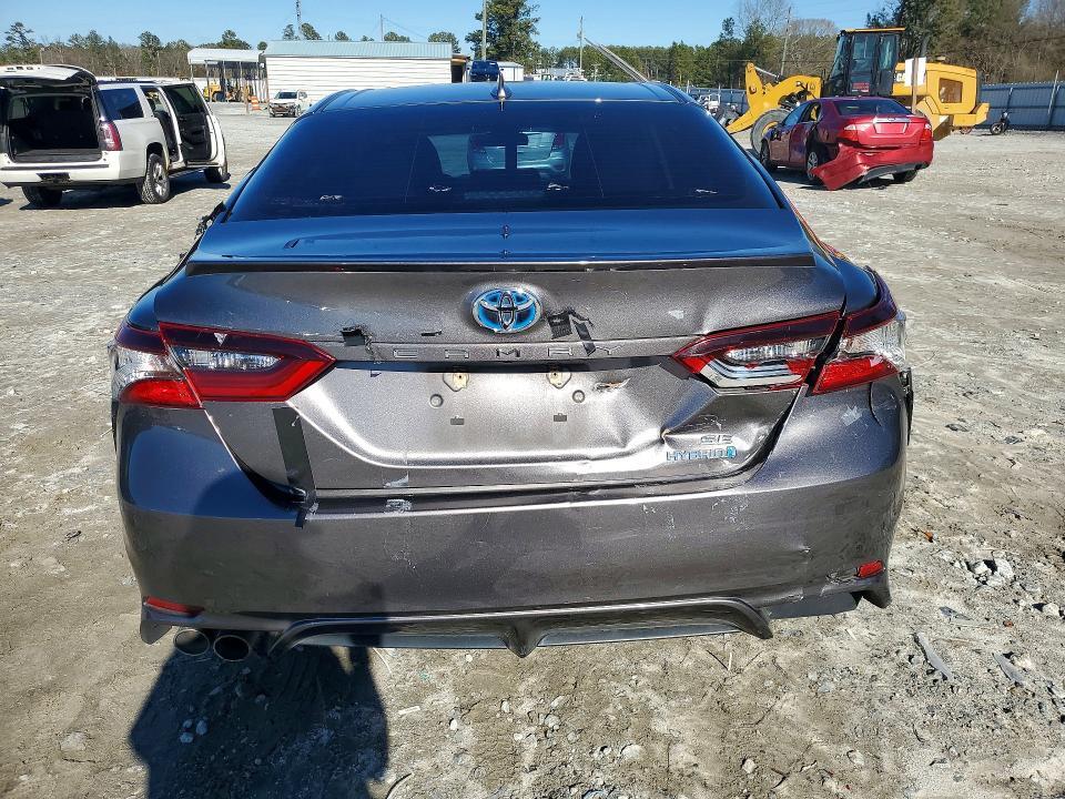 2021 TOYOTA CAMRY SE — Фото 6 из 12