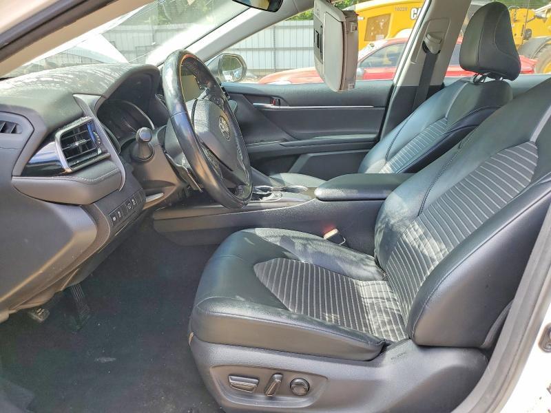 2021 TOYOTA CAMRY SE — Фото 7 из 12