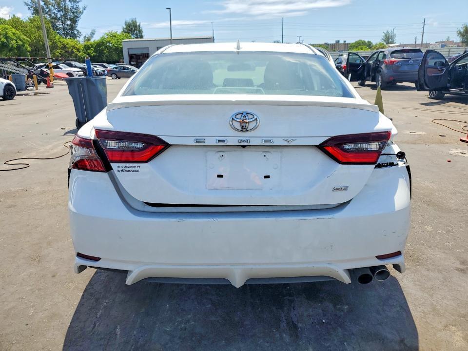 4T1T11AK8MU564909 2021 TOYOTA CAMRY photo no. 6