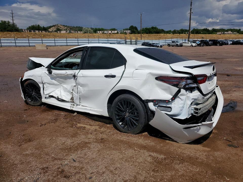 2021 TOYOTA CAMRY SE NIGHTSHADE — Фото 2 из 11