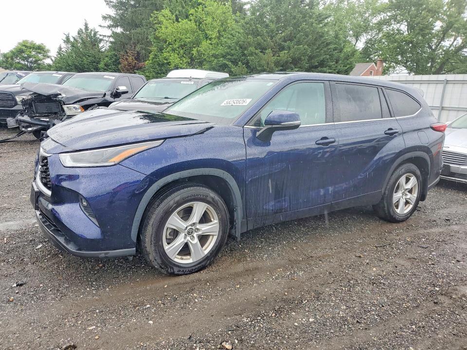 2021 TOYOTA HIGHLANDER LE