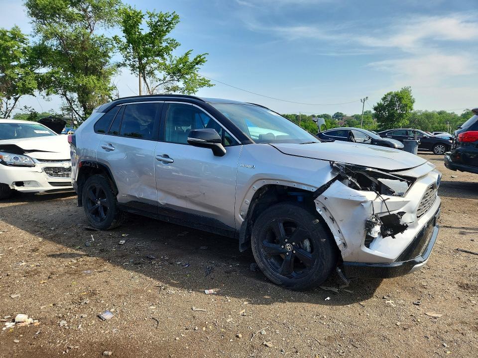 2021 TOYOTA RAV4 XSE — Фото 4 из 13