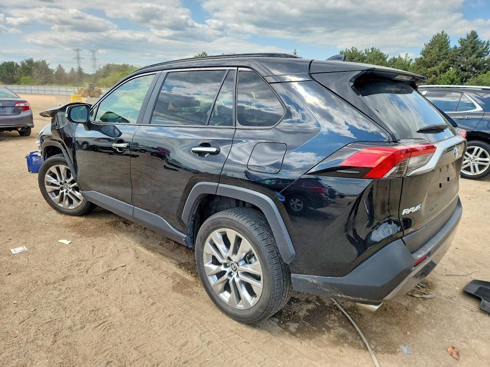 JTMN1RFV8MD078678 2021 TOYOTA RAV4 photo no. 2