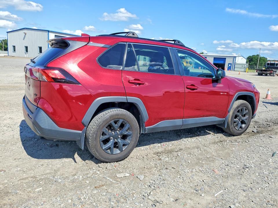 2021 TOYOTA RAV4 LE — Фото 3 из 13