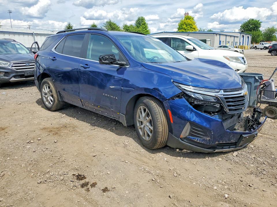 2022 CHEVROLET EQUINOX LT — Фото 4 из 13