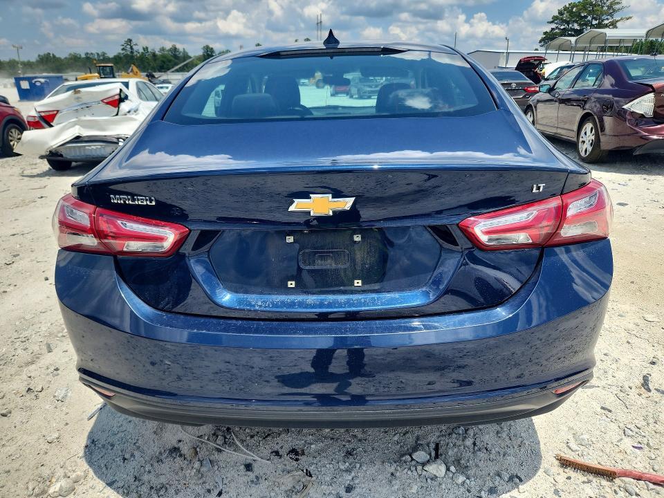 2022 CHEVROLET MALIBU LT — Фото 6 из 12