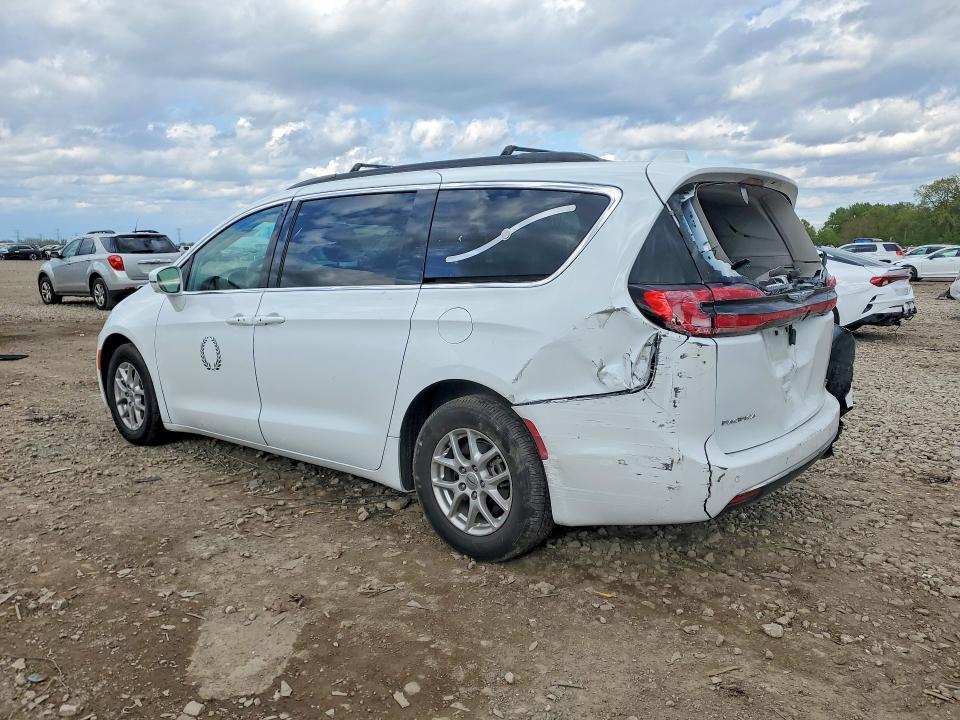 2022 CHRYSLER PACIFICA TOURING L — Фото 2 из 13