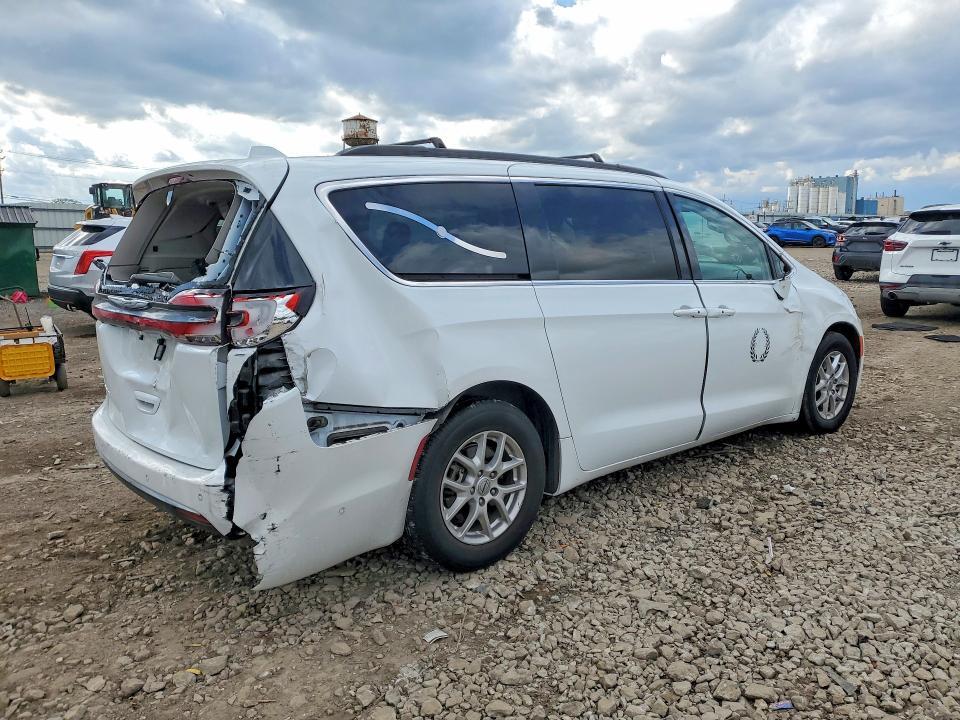 2022 CHRYSLER PACIFICA TOURING L — Фото 3 из 13