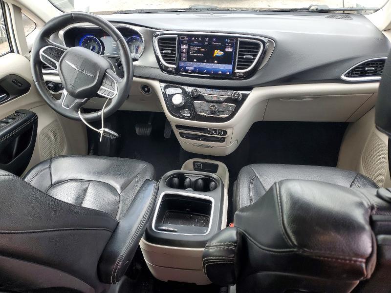 2022 CHRYSLER PACIFICA TOURING L — Фото 8 из 13