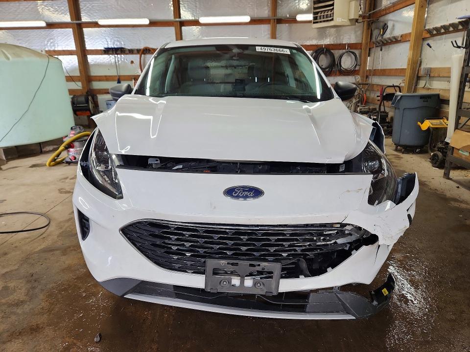 2022 FORD ESCAPE SE — Фото 5 из 13