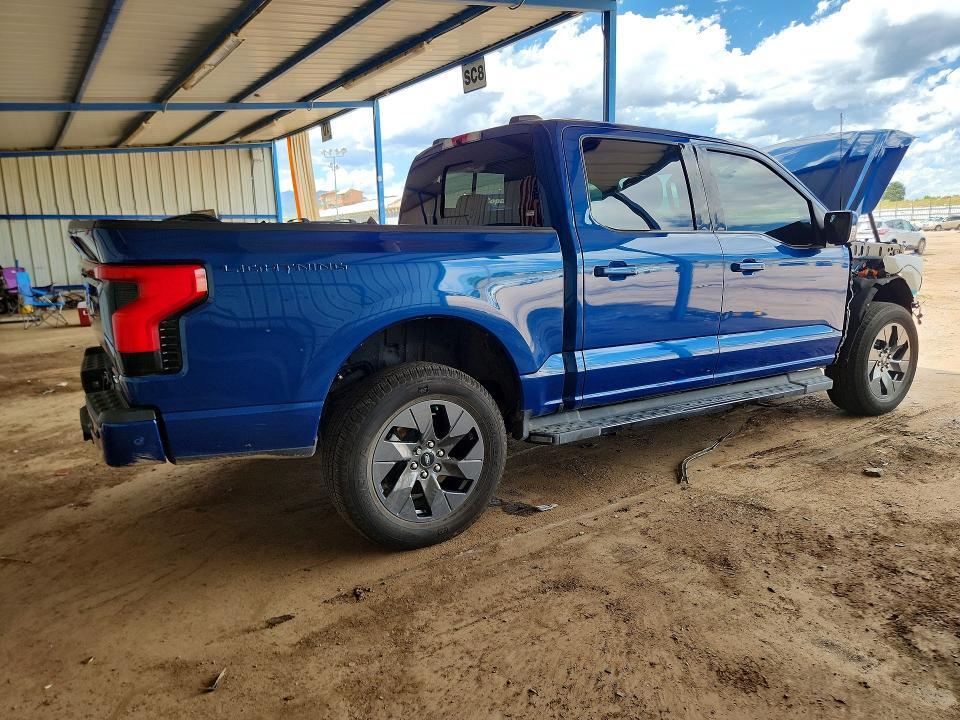 2022 FORD F150 LIGHTNING PRO — Фото 3 из 12