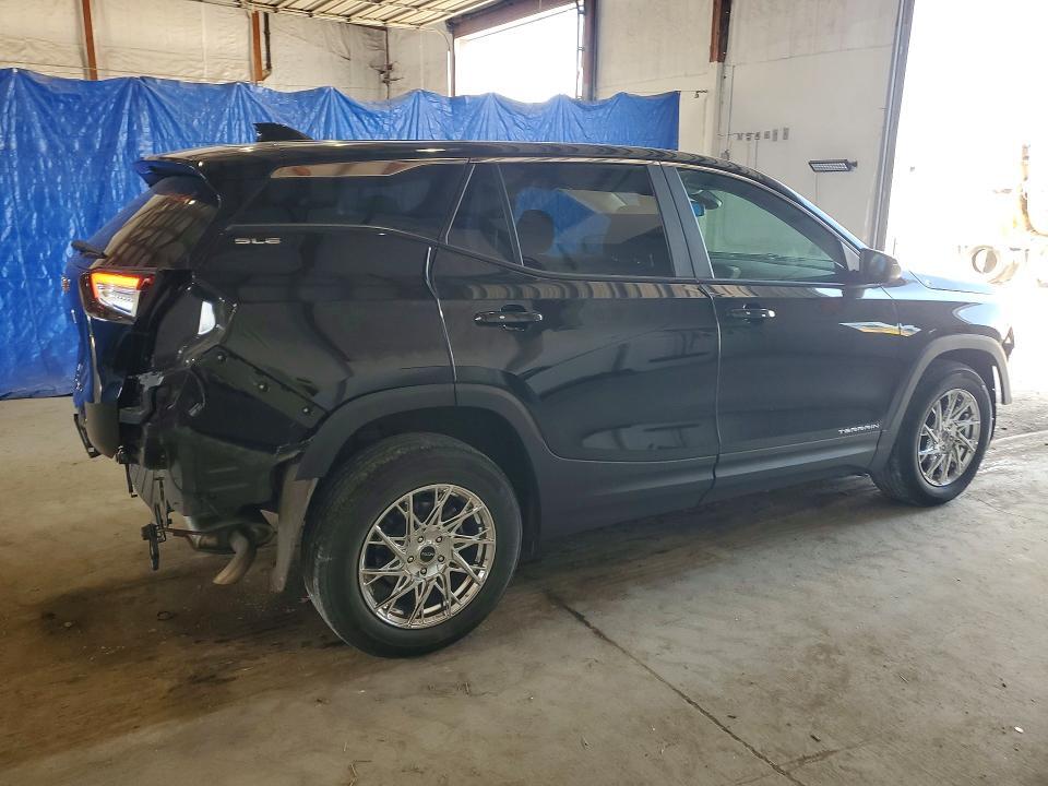 2022 GMC TERRAIN SLE — Фото 3 из 13
