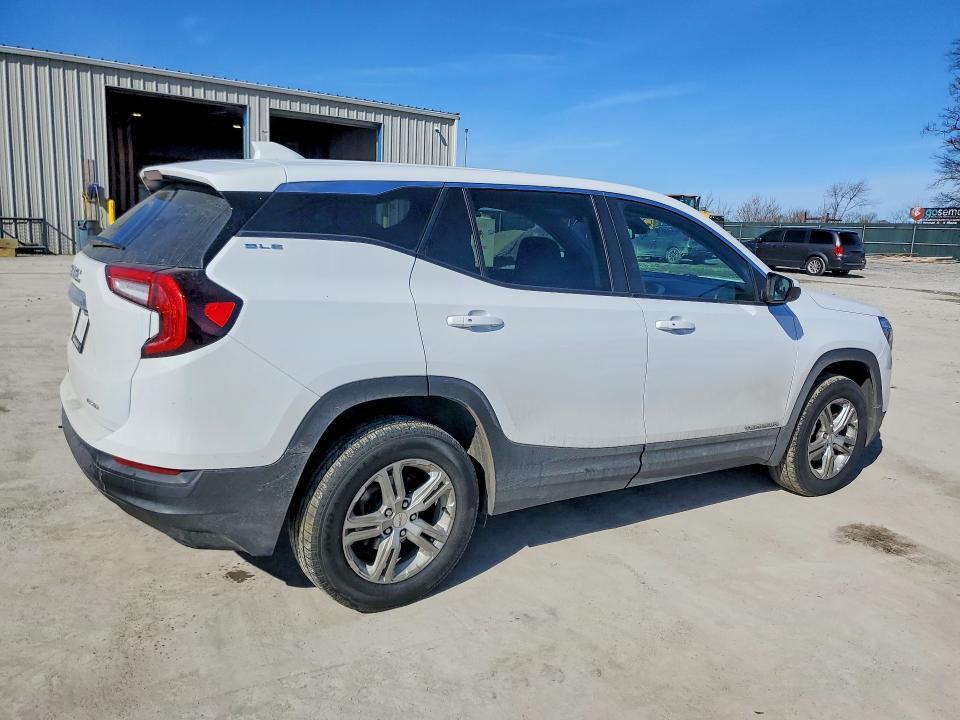 3GKALTEV7NL303664 2022 GMC TERRAIN photo no. 3