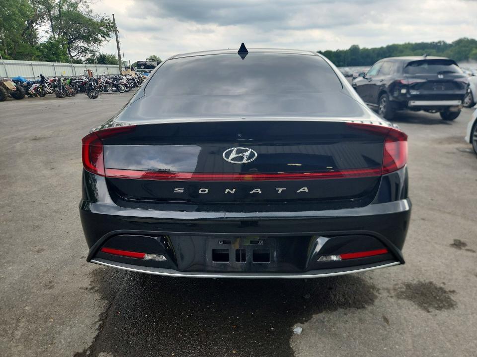 2022 HYUNDAI SONATA SE — Фото 6 из 13