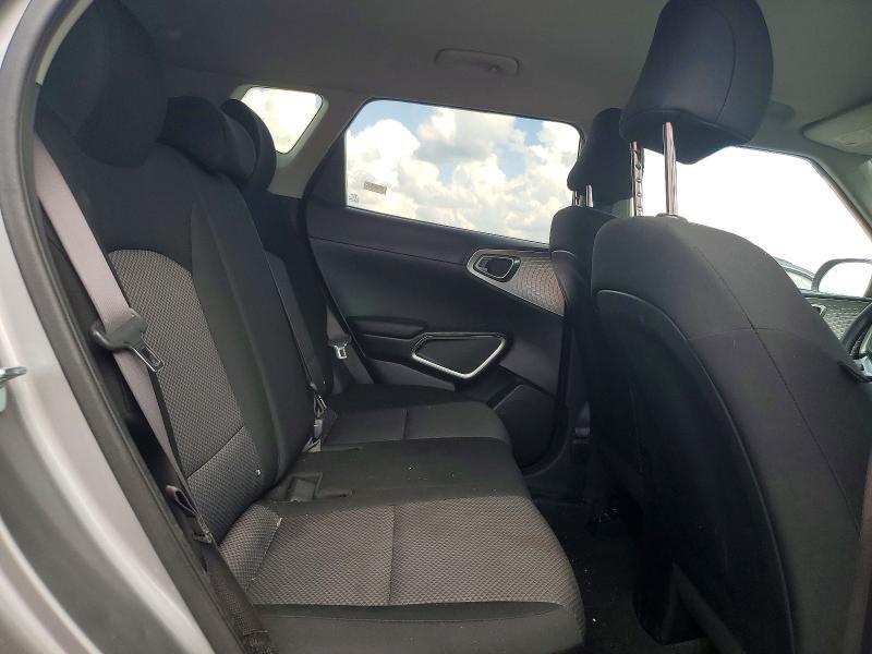 2022 KIA SOUL LX — Фото 11 из 13