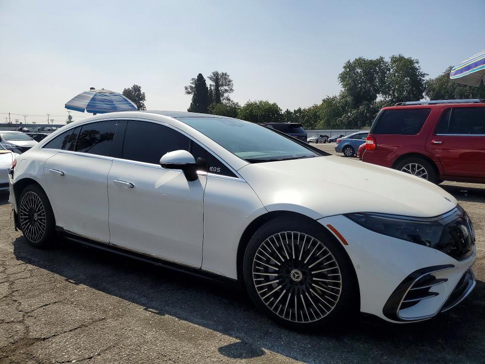 2022 MERCEDES-BENZ EQS SEDAN 450+ — Фото 4 из 12