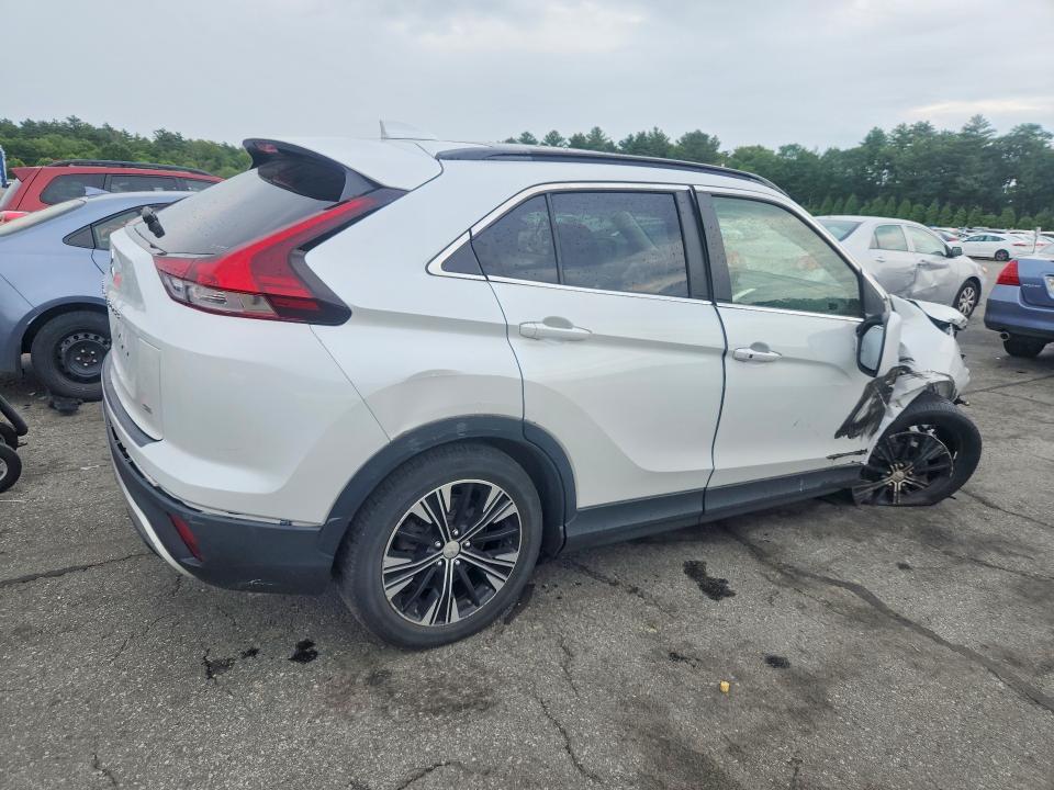 JA4ATWAA1NZ061392 2022 MITSUBISHI ECLIPSE CROSS photo no. 3