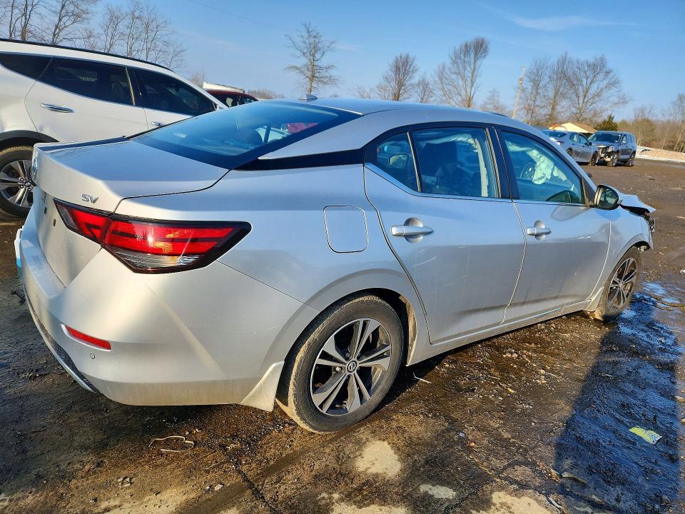 2022 NISSAN SENTRA SV — Фото 3 из 12