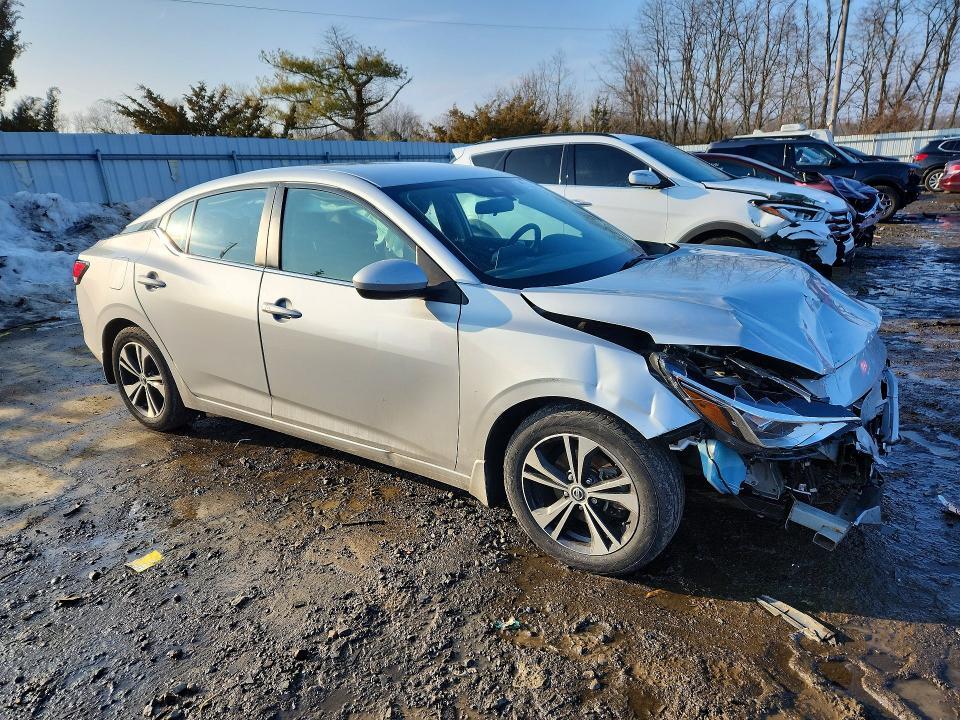 2022 NISSAN SENTRA SV — Фото 4 из 12