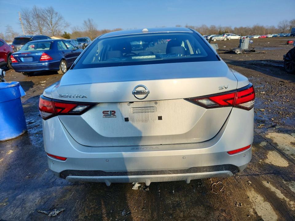 2022 NISSAN SENTRA SV — Фото 6 из 12