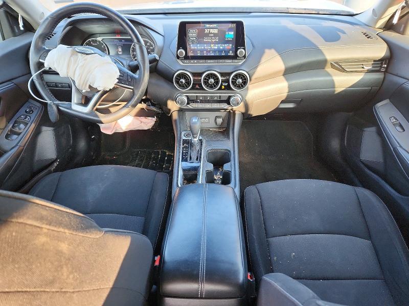 2022 NISSAN SENTRA SV — Фото 8 из 12