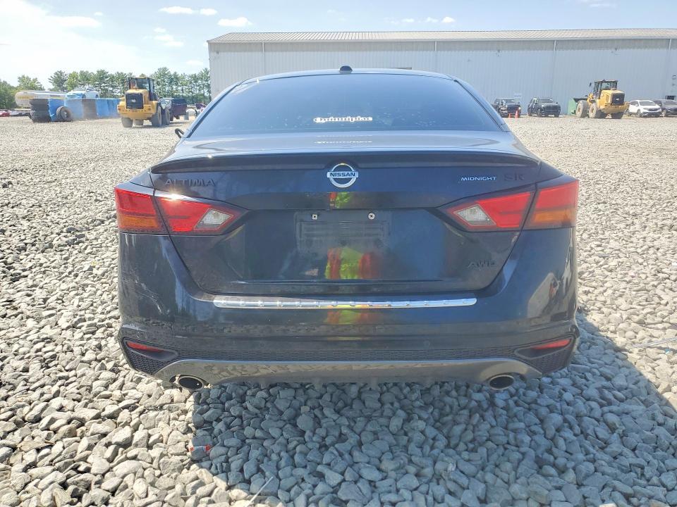 2022 NISSAN ALTIMA SR — Фото 6 из 12