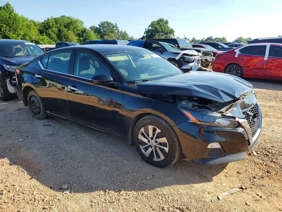 2022 NISSAN ALTIMA S — Фото 4 из 12