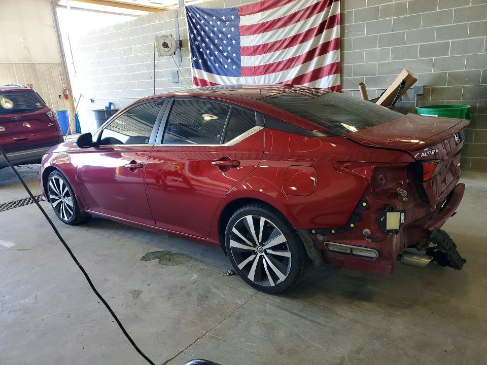 1N4BL4CW2NN421449 2022 NISSAN ALTIMA photo no. 2