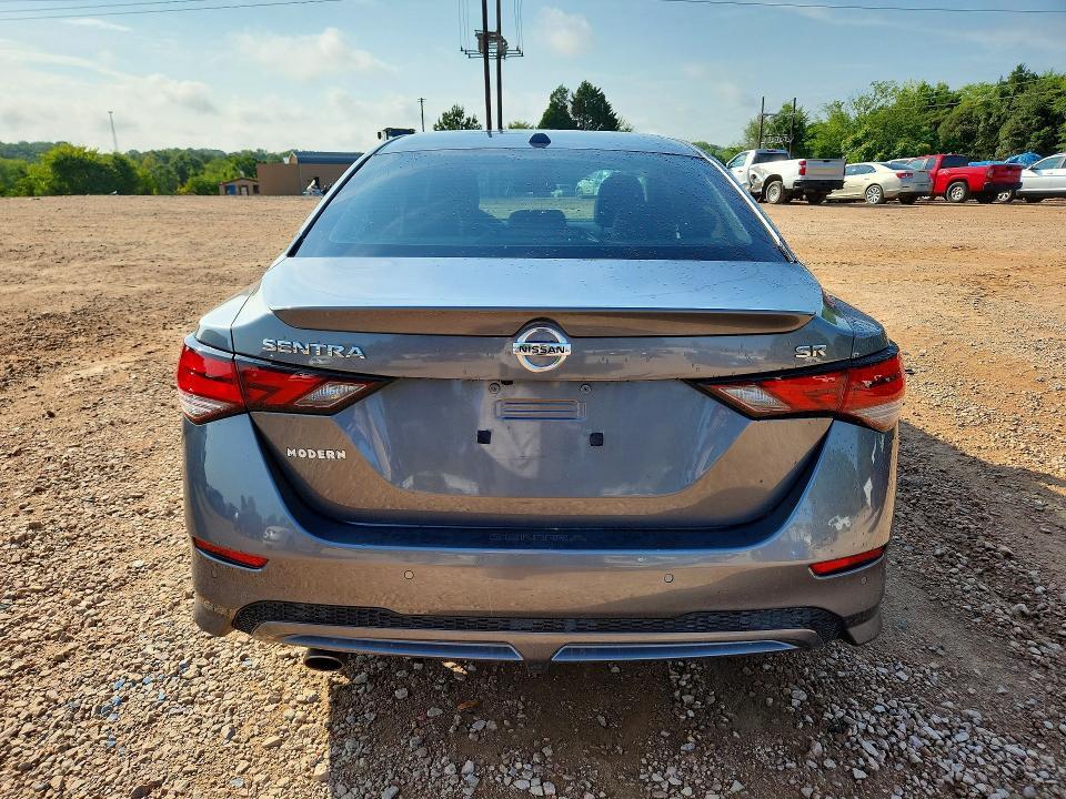 2022 NISSAN SENTRA SR — Фото 6 из 13