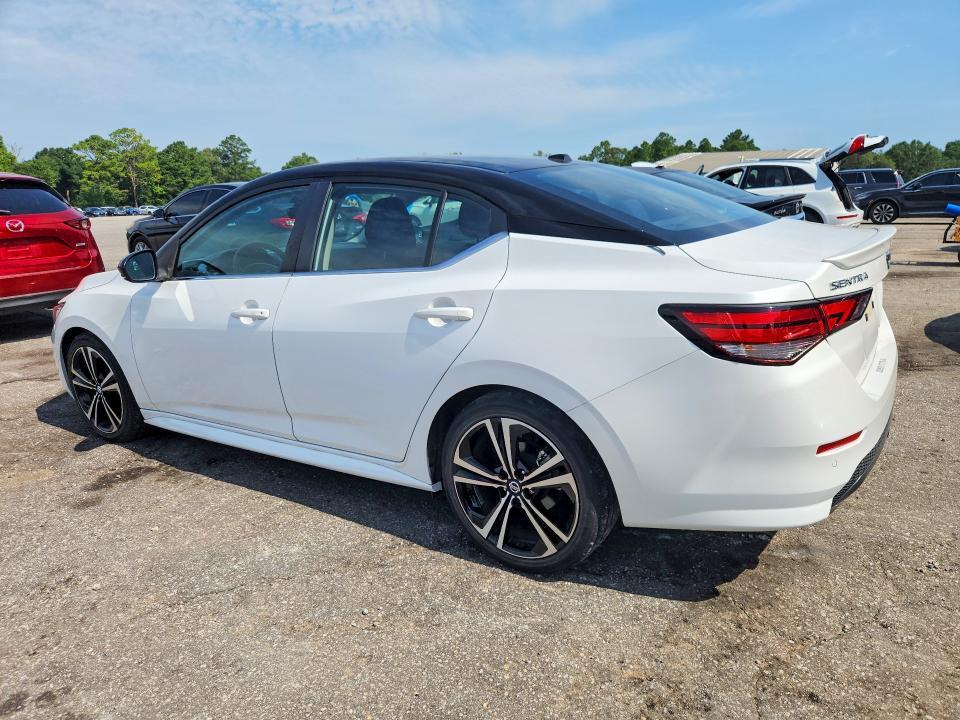 2022 NISSAN SENTRA SR — Фото 2 из 12