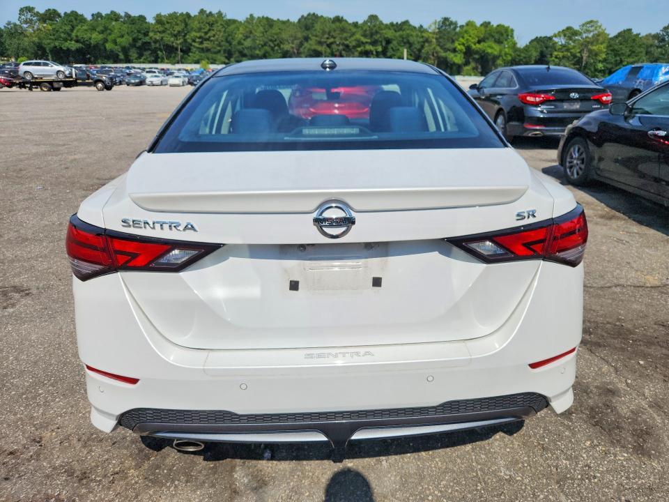 2022 NISSAN SENTRA SR — Фото 6 из 12