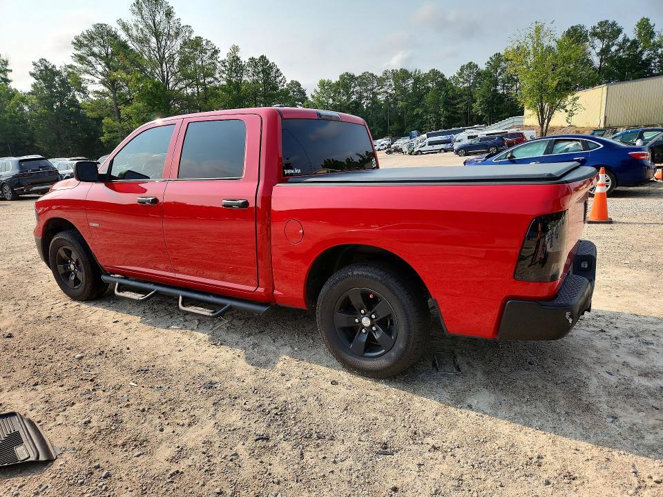 2022 RAM 1500 CLASSIC SLT — Фото 2 из 12