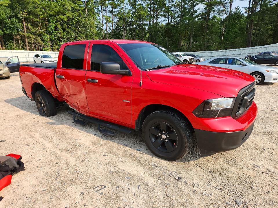 2022 RAM 1500 CLASSIC SLT — Фото 4 из 12