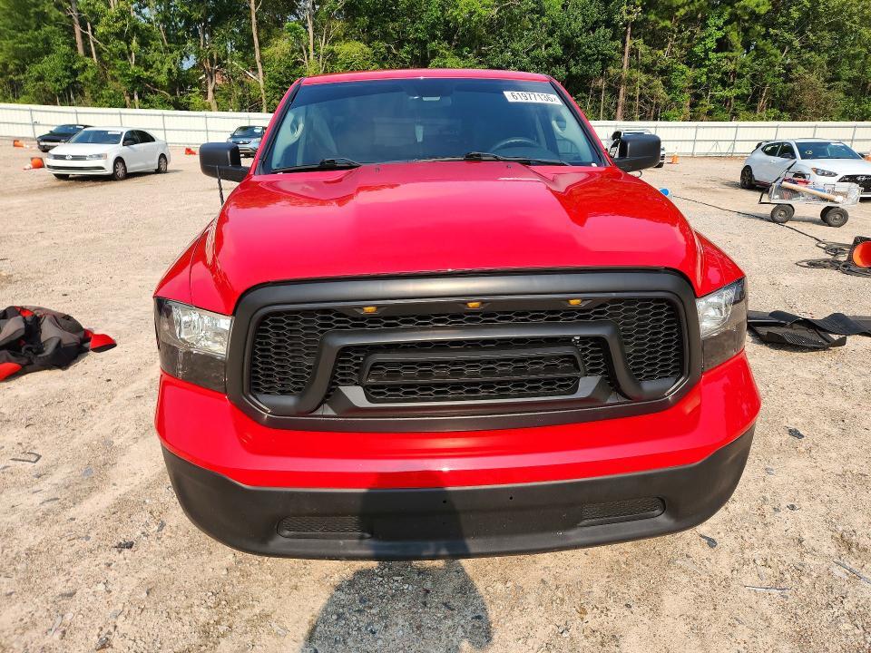 2022 RAM 1500 CLASSIC SLT — Фото 5 из 12