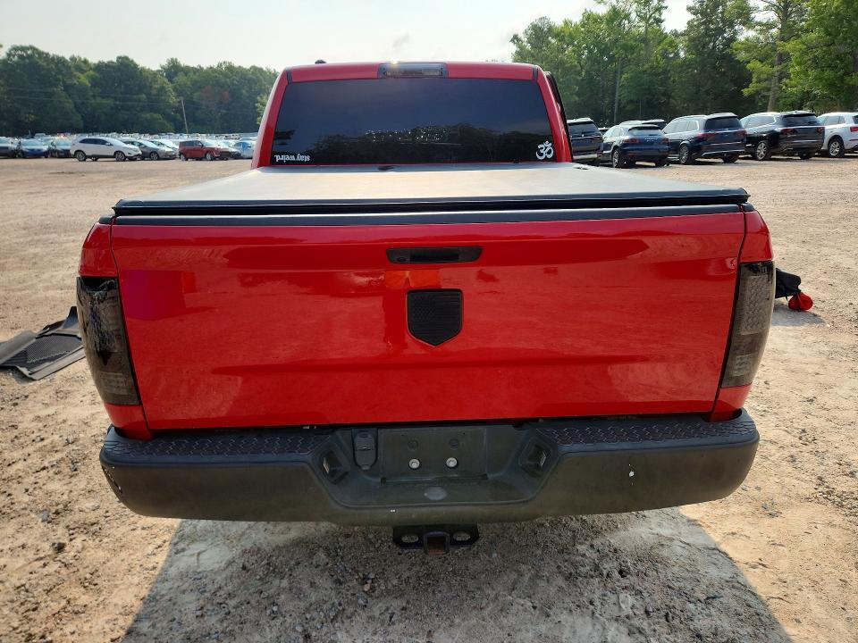 2022 RAM 1500 CLASSIC SLT — Фото 6 из 12