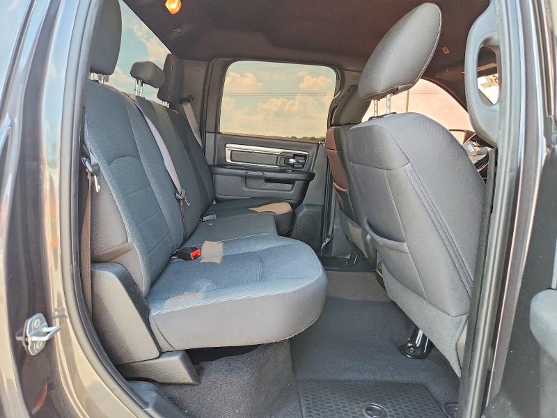 2022 RAM 1500 CLASSIC SLT — Фото 10 из 12