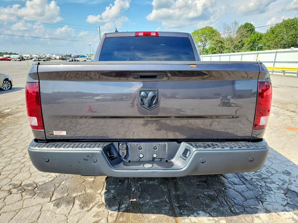 2022 RAM 1500 CLASSIC SLT — Фото 6 из 12