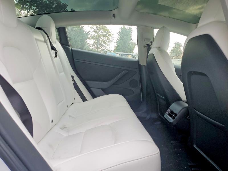 2022 TESLA MODEL 3 — Фото 10 из 12